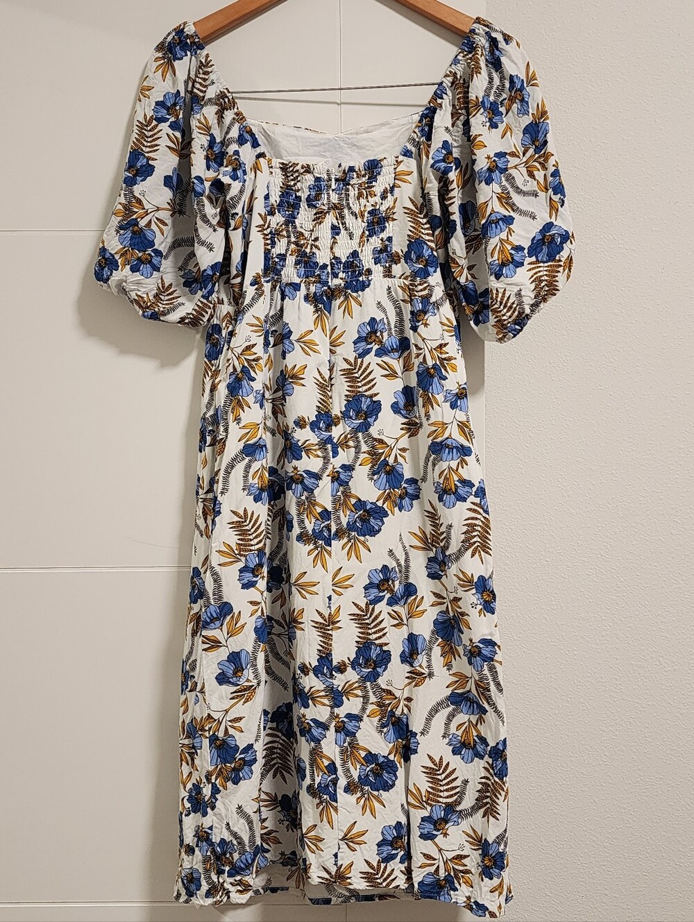 Floral Midi Puff Sleeve Dress - Picture 3 of 6